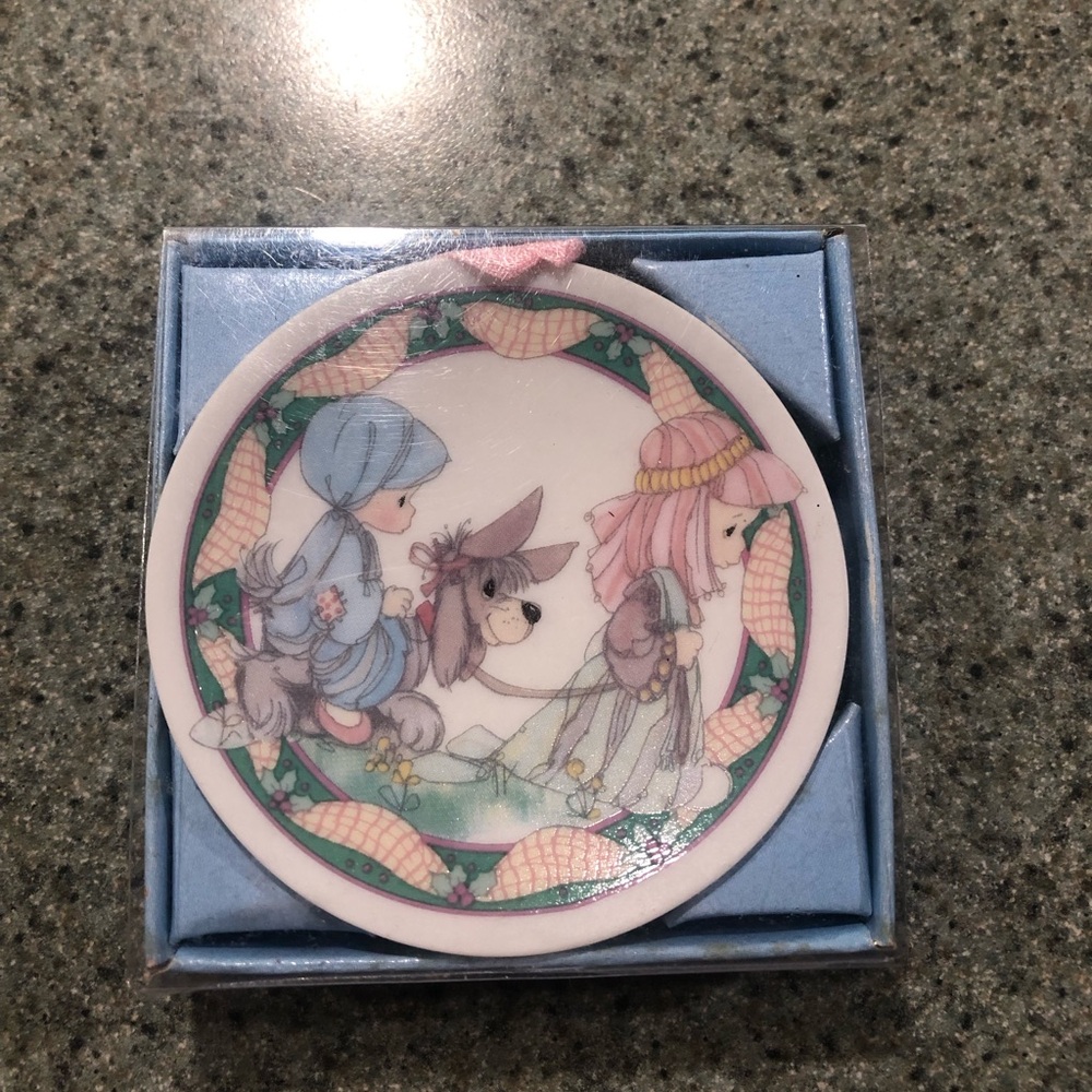 Ornament Precious Moments Nativity mini plate